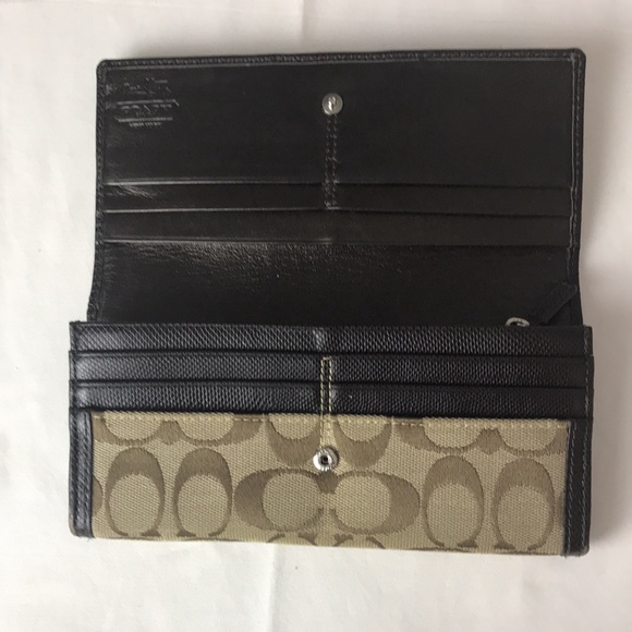 Coach  signature continental khaki canvas large wallet - Picture 4 of 13